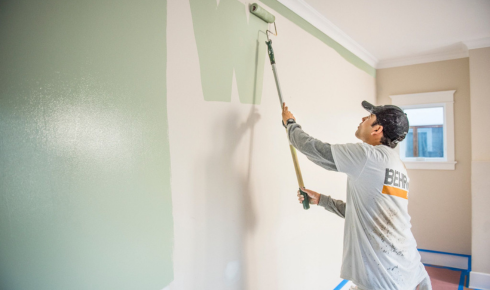 Using Two-Tone Wall Colours to Softly Separate Zones in the Same Room